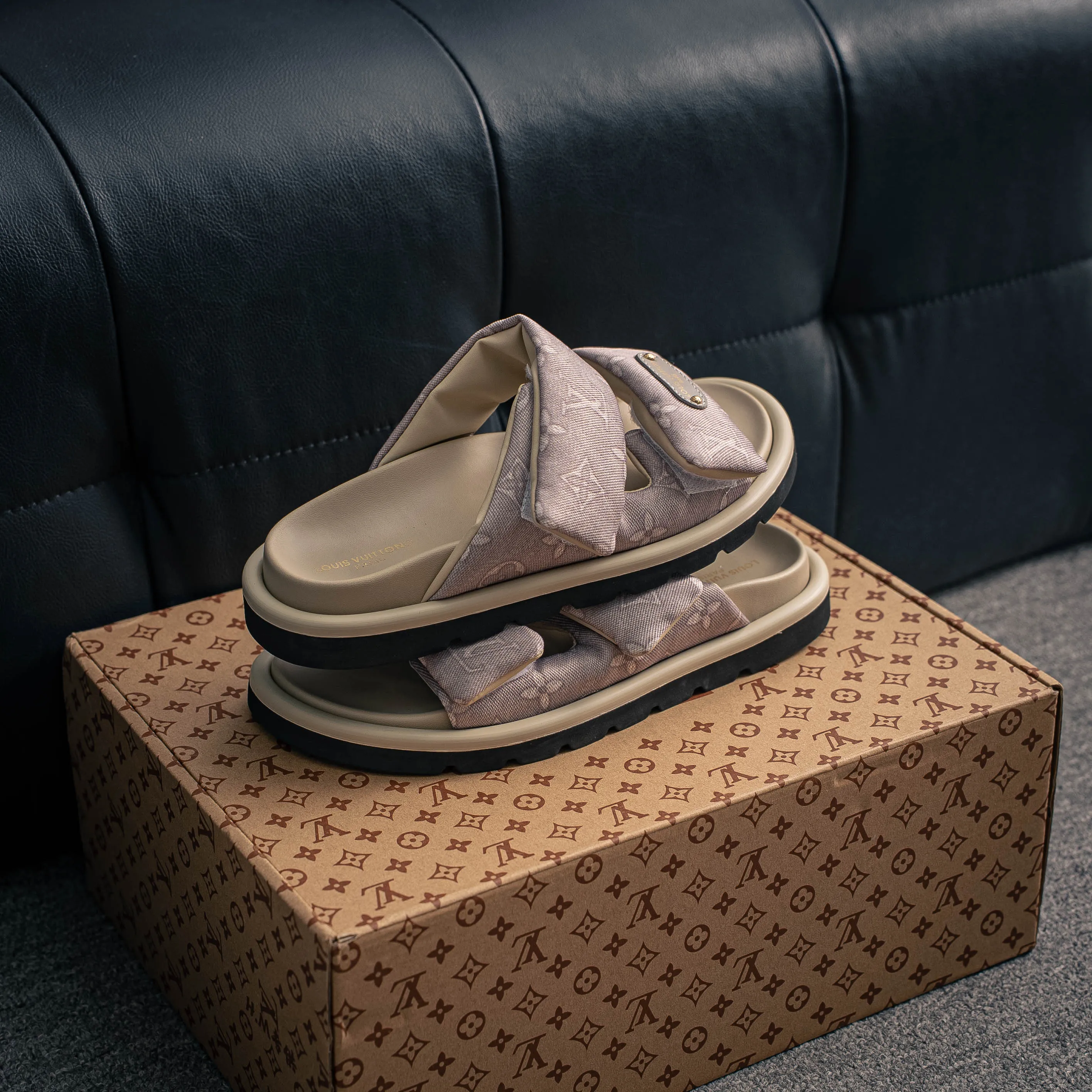 # LOUIS VUITTON ｜ 2026ss /Takashi Murakami x LOUIS VUITTON Sandals 。